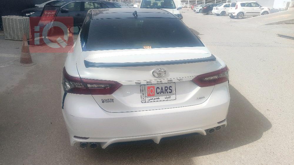 تۆیۆتا کامری